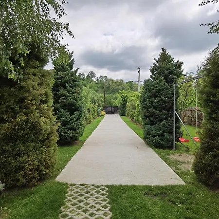 Guest house Conacul Caterinei 3*